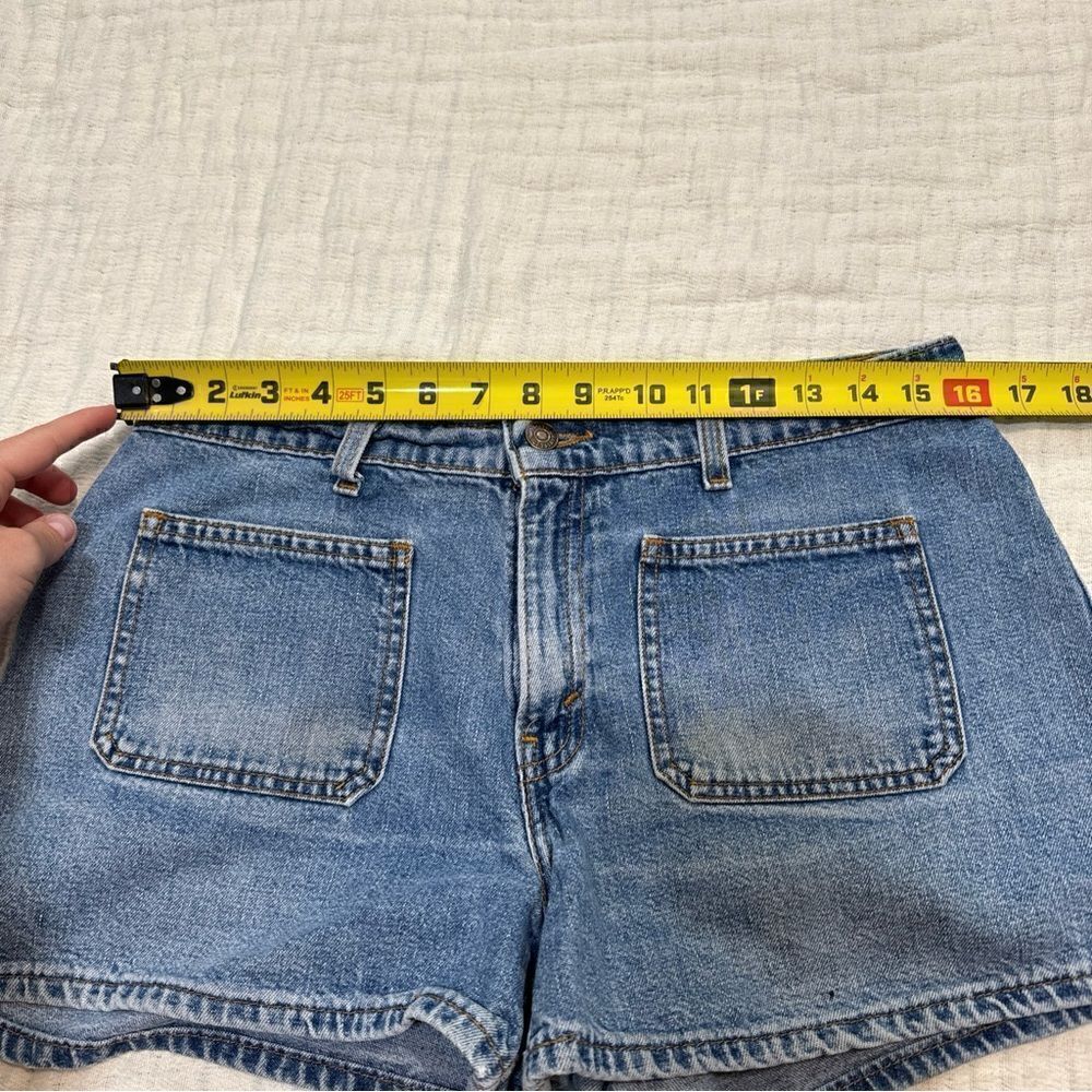 VTG Levis Shorts Womens 11 JR Blue Denim Retro 90s Mom Jean Jorts Black Tab - Picture 8 of 11